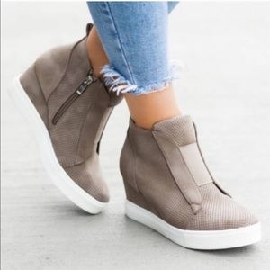 Ccocci - taupe, zip up wedge sneakers, size 8